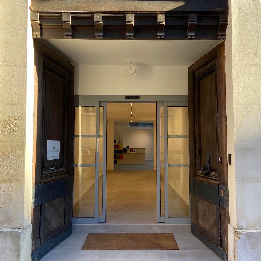 Galerie Lahumiere 3